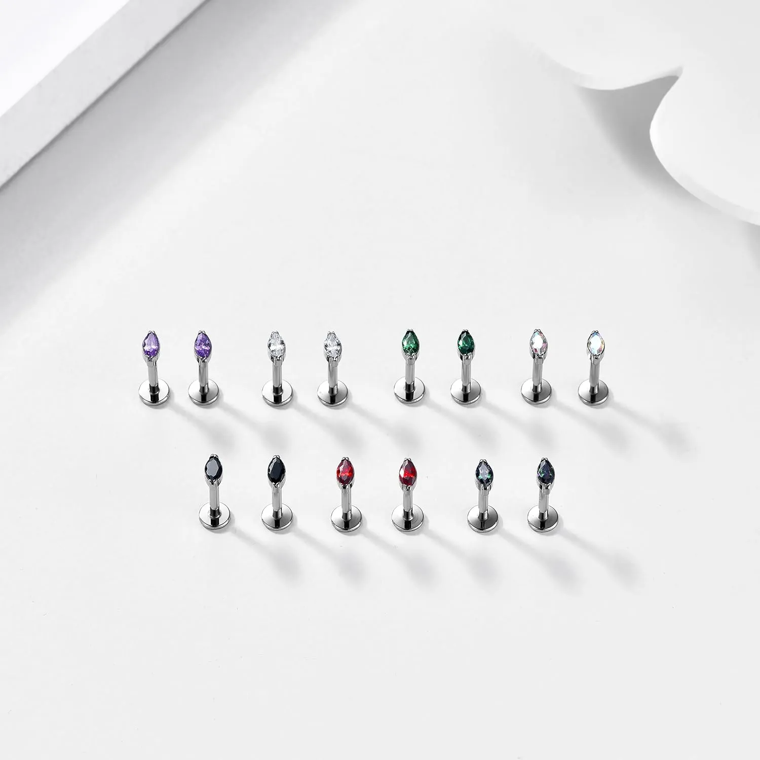 1 pair 16G G23 Titanium Threadless Labret Studs Push-in CZ Labret Lip Cluster Tragus Helix Conch Lobe Rook Cartilage Push Back Sleeper Earring Piercing Jewelry for Men Women