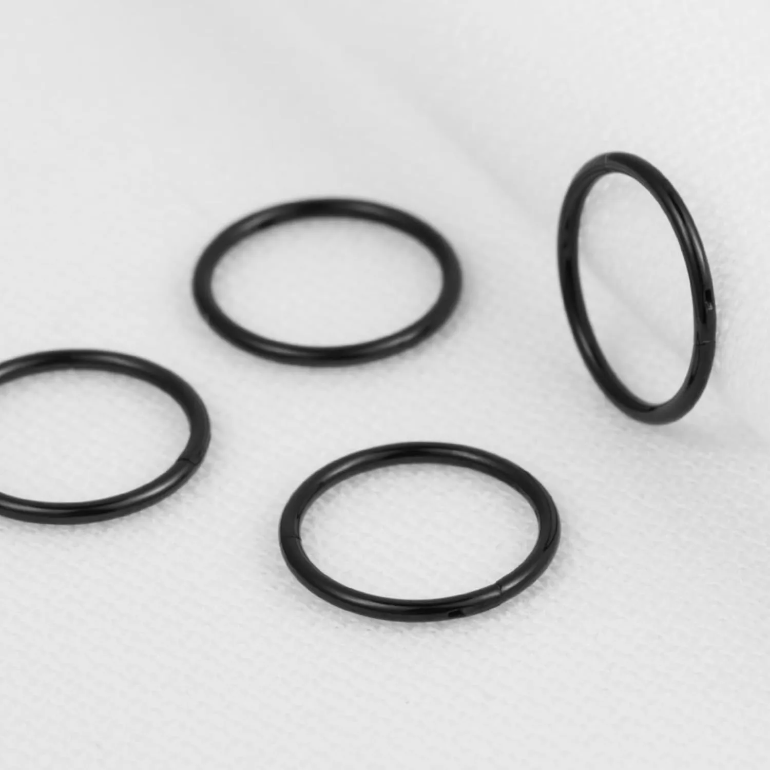 4Pcs 16G 18G 20G Surgical-Steel-Piercing-Ring-Nose-Rings-Hinged-Hoop-Earrings,6mm 8mm 10mm 12mm Seamless Stainless Steel Clicker Eyebrow Septum Piercing Hoop,Sliver Black Gold Rose Gold Rainbow Body Jewelry Set