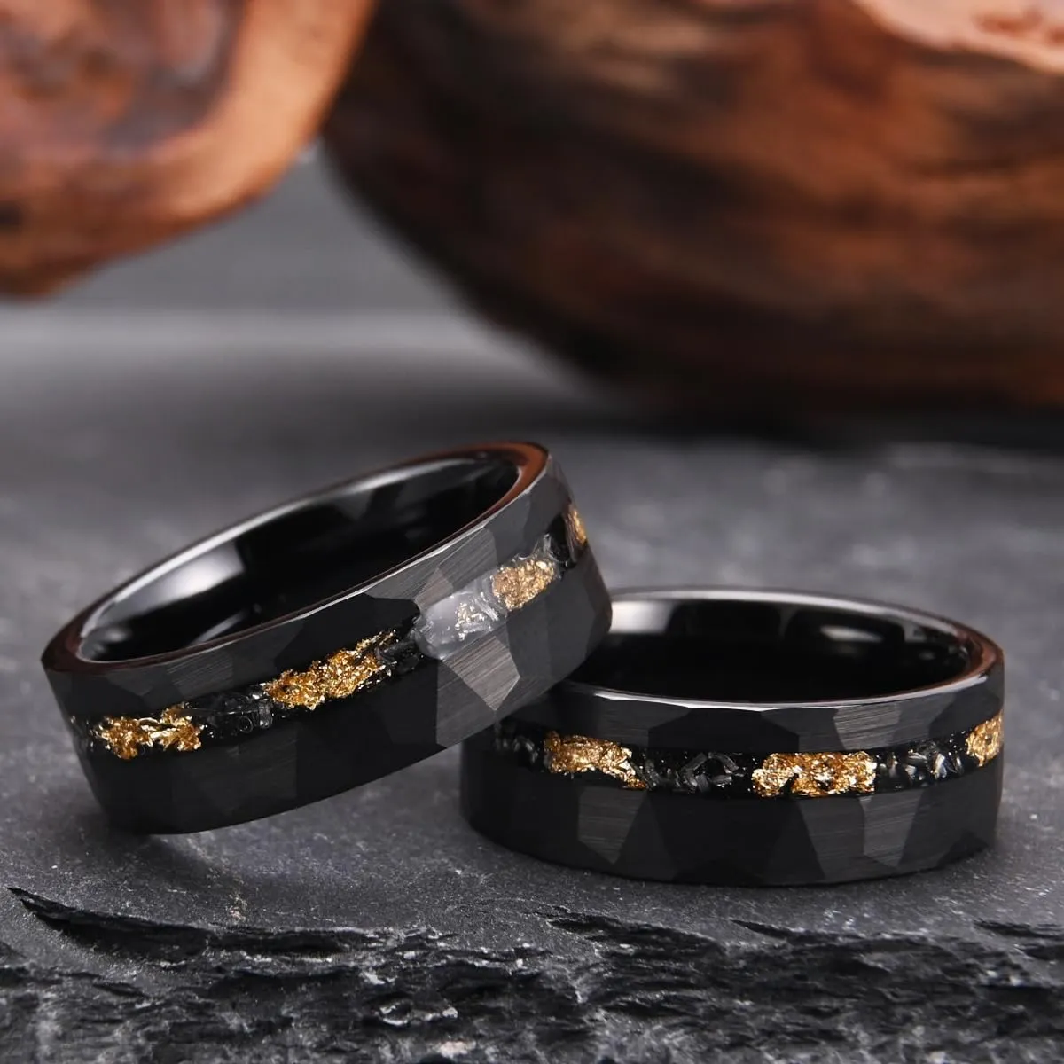 Black Hammered Tungsten Carbide Rings for Men Women 8mm Engagement Wedding Bands Matte Brushed Inlaid Gold Foil Meteorite Fragments Comfortable Fit