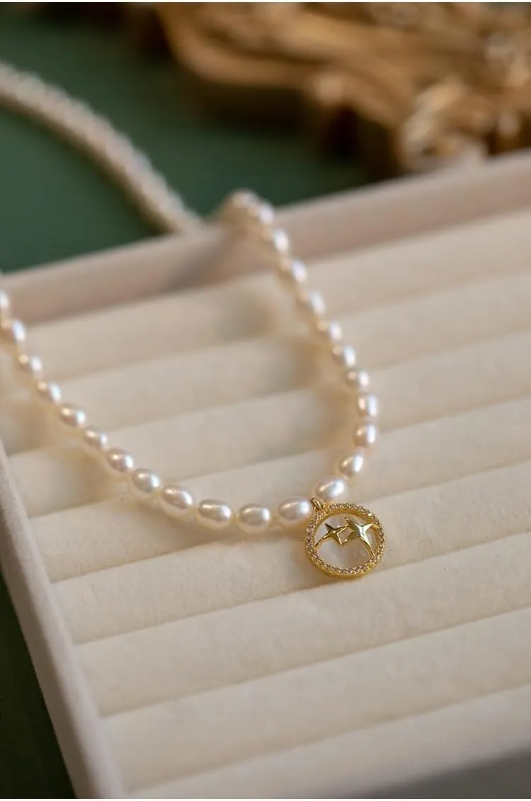 Choker Pearl Necklace for Women, 14K Gold Plated Handmade Simulated Shell Pearl Necklace Choker Dainty Toggle Clasp Initial Coin Pendant Pearl Necklace for Women Jewelry Gifts
