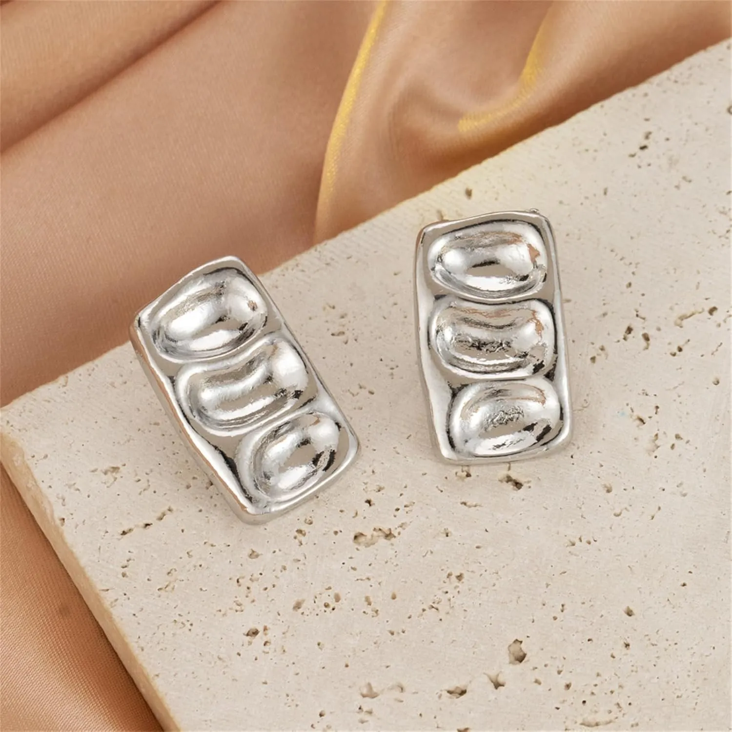 Chunky Gold Rectangle Stud Earrings Statement Hammered Irregular Wrinkle Square Geometric Fold Silver Plated Dangle Drop Earrings for Women Minimalist Prom Party Summer Holiday Trendy Jewelry Gifts