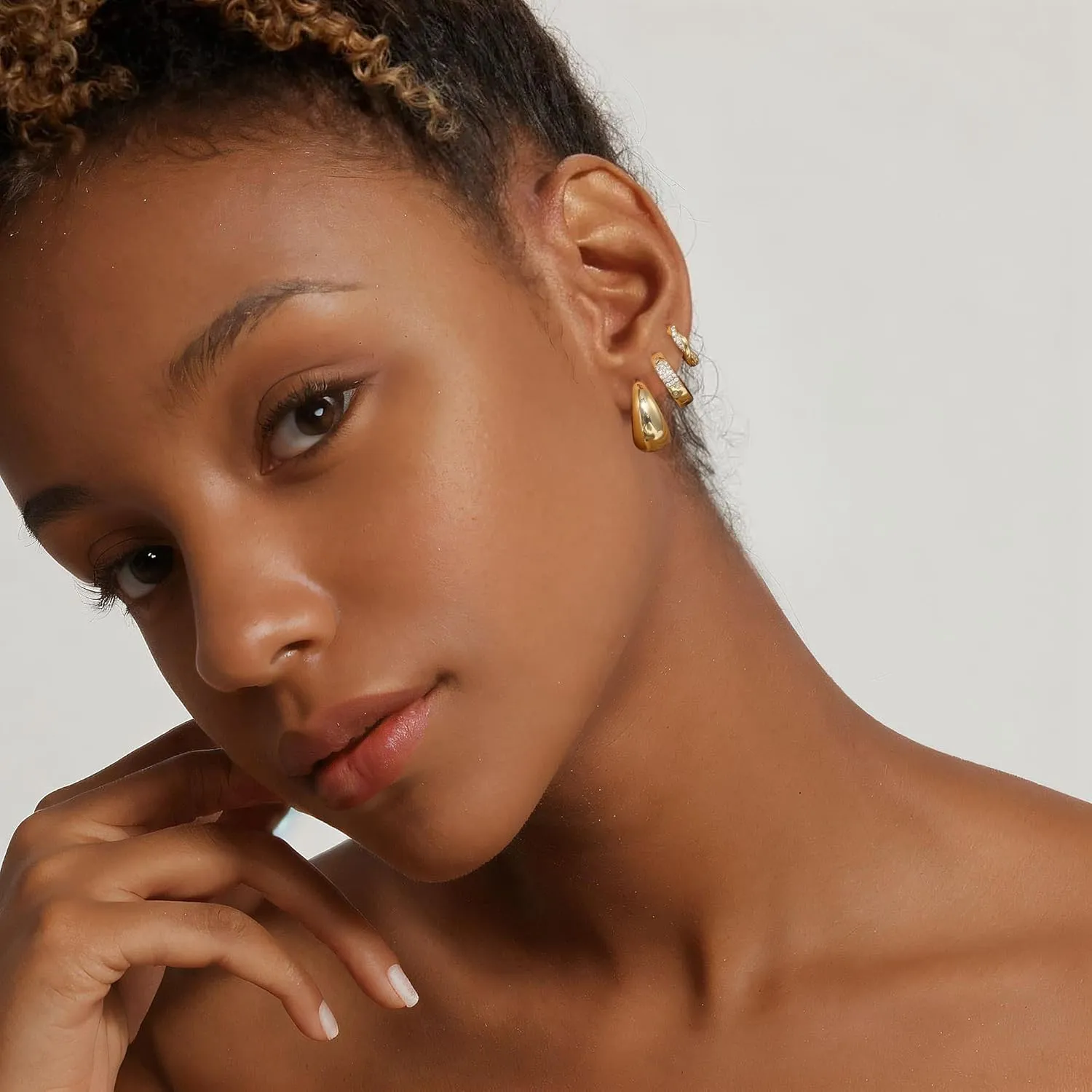 Chunky Hoop Earrings for Women, 14k Gold Thick Hoop Earrings, Dainty Cubic Zirconia Hoop Earrings, Hypoallergenic Gold Teardrop Hoop Earrings Set, Hoop Earrings for Sensitive Ears