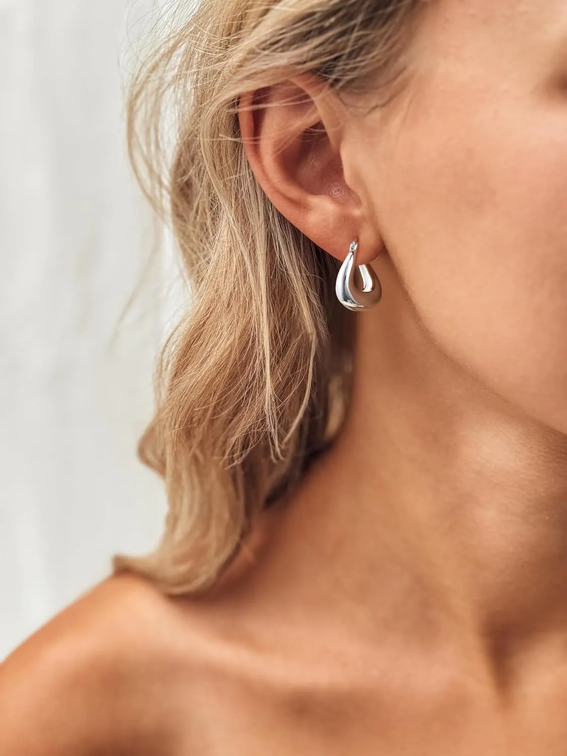 Chunky Silver Earrings for Women: Statement Silver Huggie Hoop Earrings Hypoallergenic Lightweight Dangle Earrings for Women Thick Sterling Silver Post Hoop Earrings Everyday Jewelry for Women