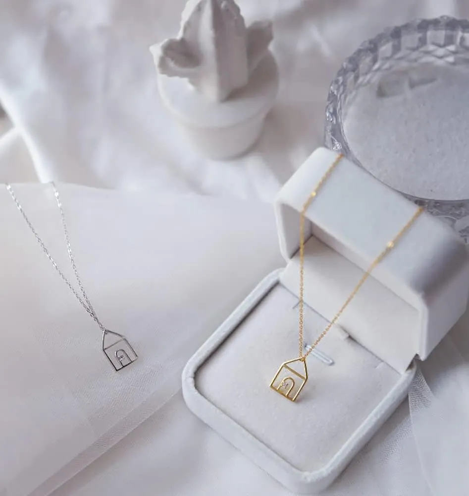Cute House Pendant Necklace for Women Girls 925 Sterling Silver Cubic Zirconia Charm Home Warm Family Adjustable Choker Chain Hypoallergenic Delicate Lucky Birthday Promise Christmas Jewelry Gift