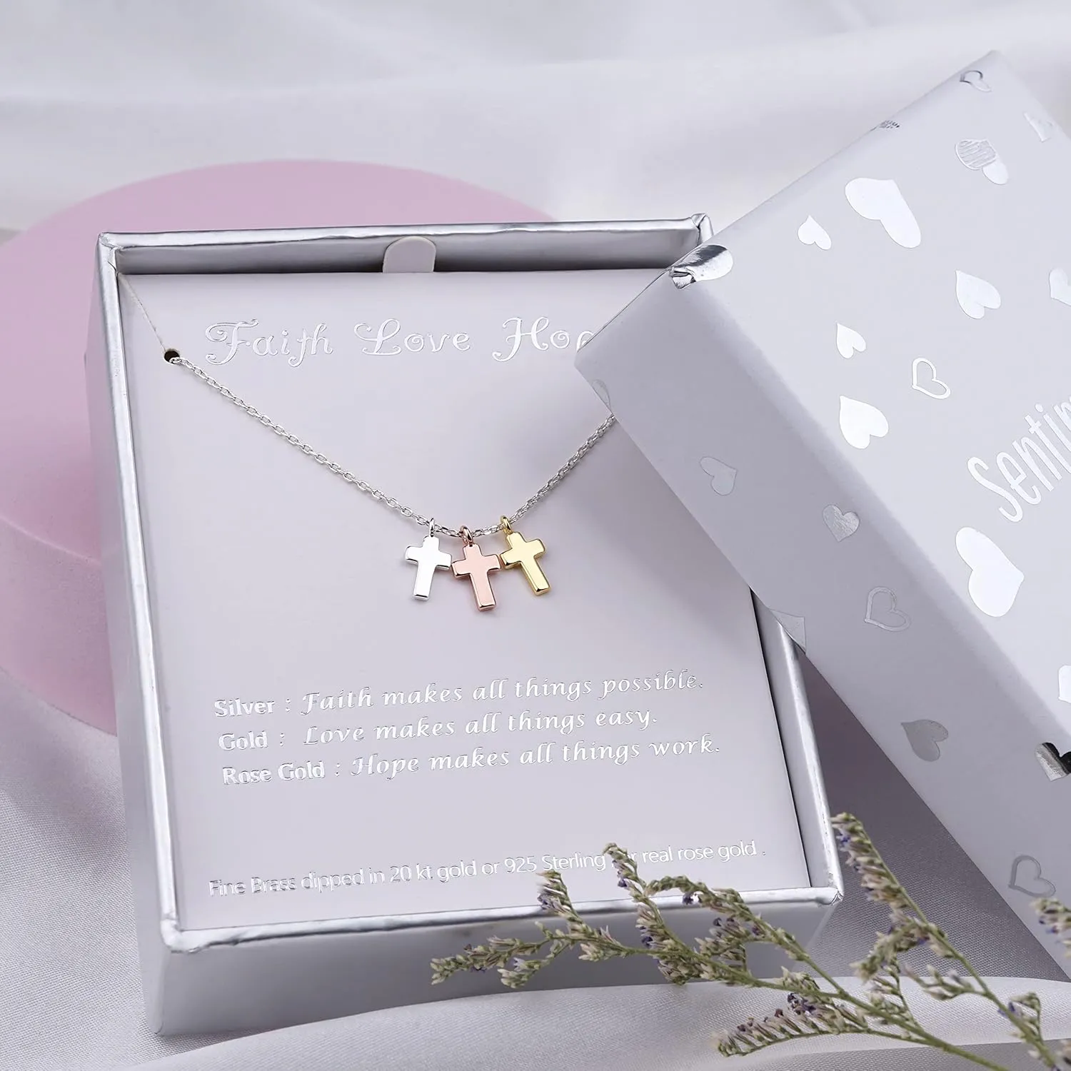 Dainty Beach Necklace for Women Gold Silver Plated Cute Starfish Pineapple Palm Tree Charm Pendant Necklace for Summer Hawaiian Boho Beach Jewelry Gift