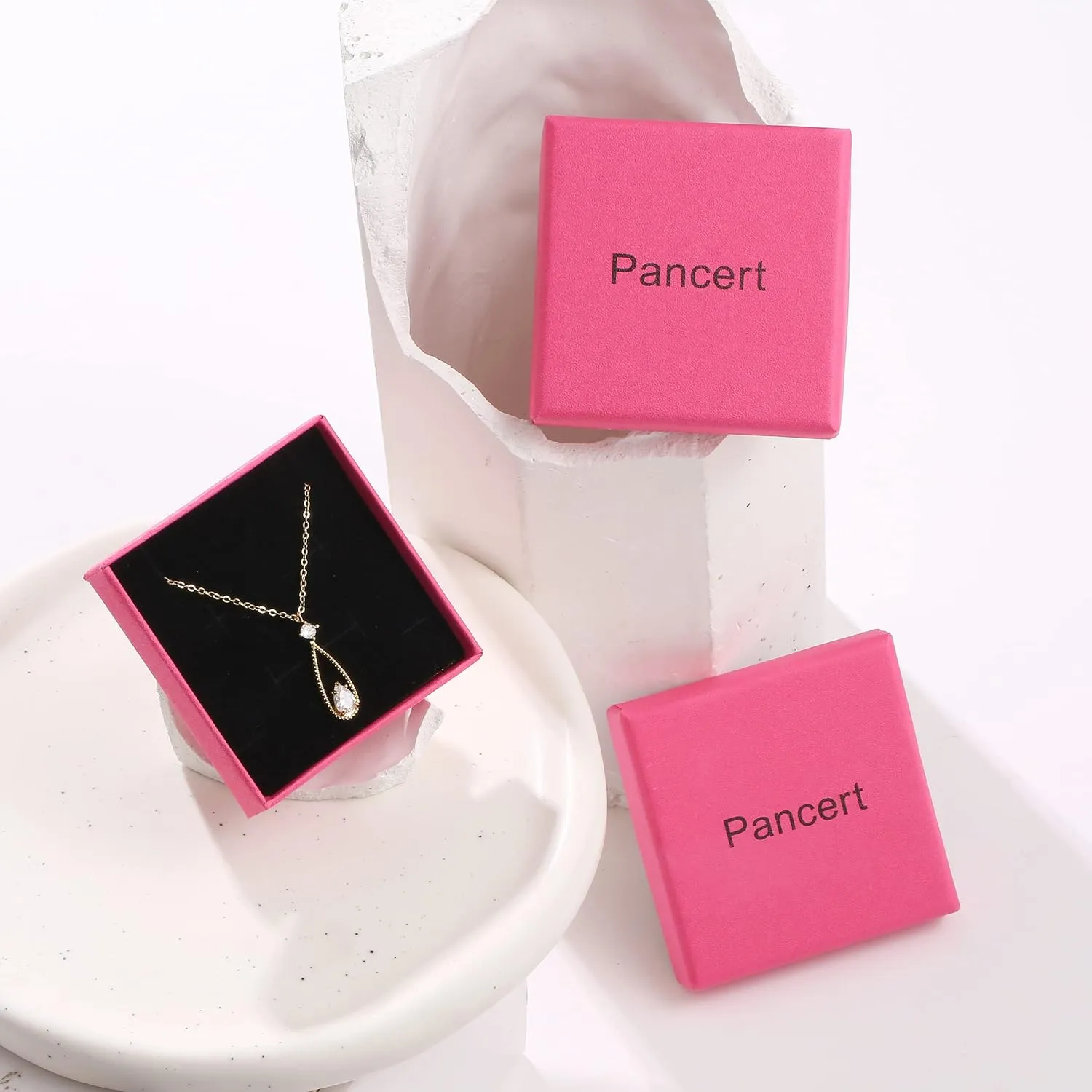 Dainty Cross Necklace for Women 14k Gold/Silver Plated Tiny Layered Cross Faith Pendant Necklace Layering Gold Choker Necklace Paper Clip Box Chain Twisted Rope Necklace Simple Jewelry