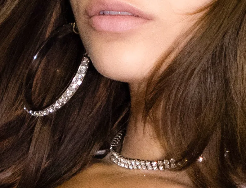 DISCO VICTIM NECKLACE