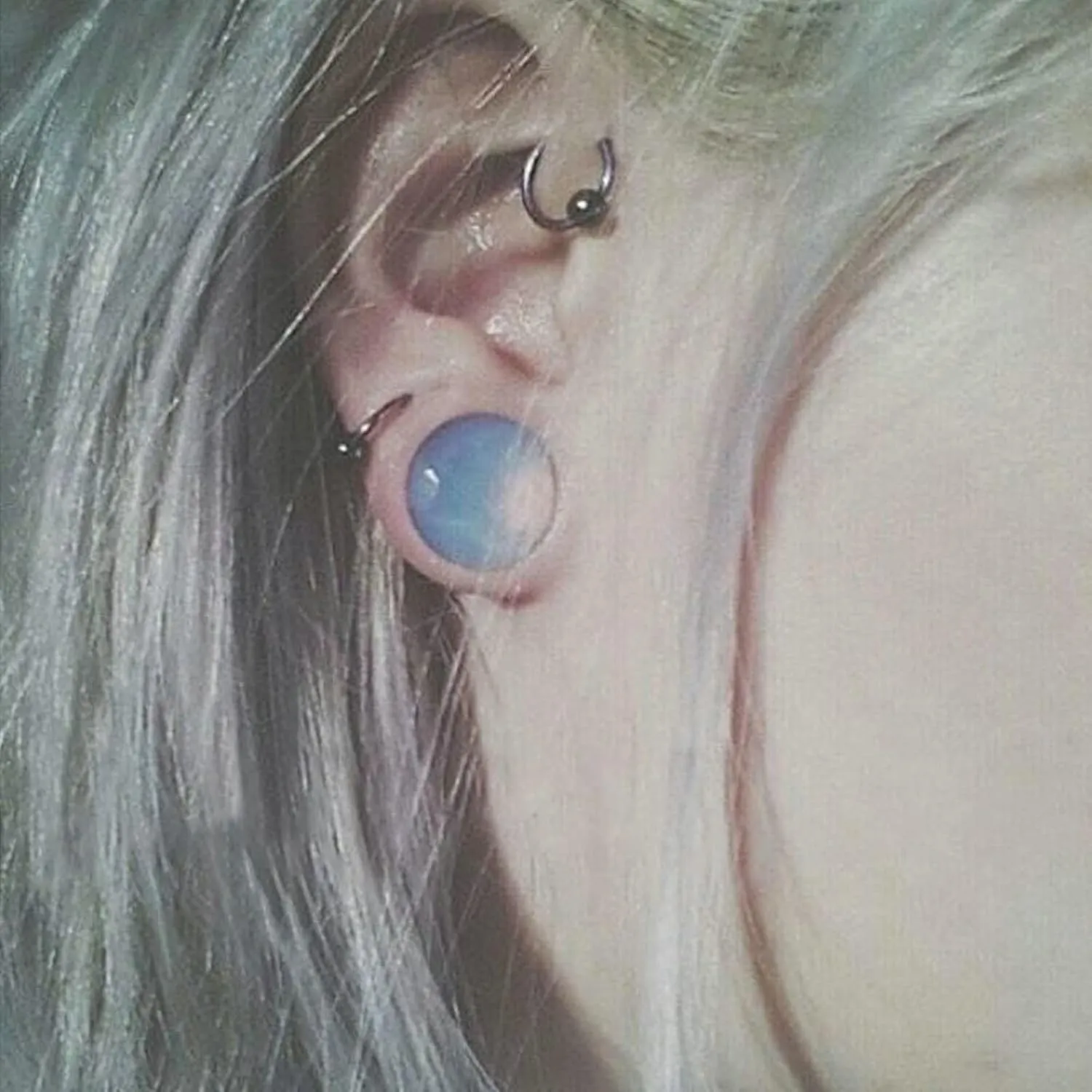 Ear Plugs Jewelry for Women, Stone Tunnels for Ears Women Amethyst Stone Pierced Earrings for Women 2pcs