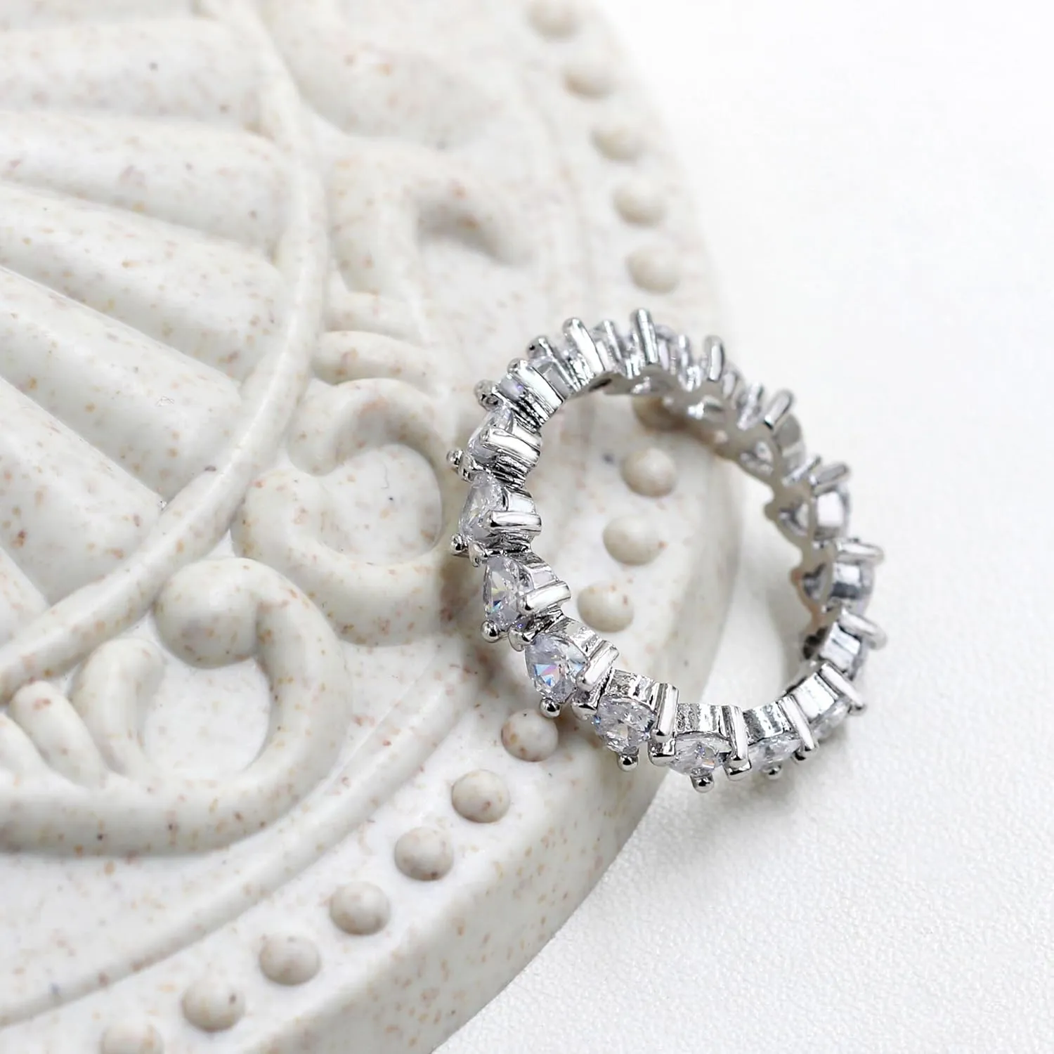 Fashion Simple Platinum Plated Cubic Zirconia Heart Ring for Women Engagement Wedding Promise Jewelry Ring Size 6-10 YA2670