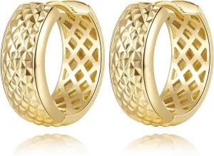 GIORGIA GIBBS Gold Earrings for Women 14K Gold Hoop Earrings for Women Rhombic Print Wide-Face Statement Chunky Half-Circle Design Hoop Earring for Womens 17 MM/20 MM