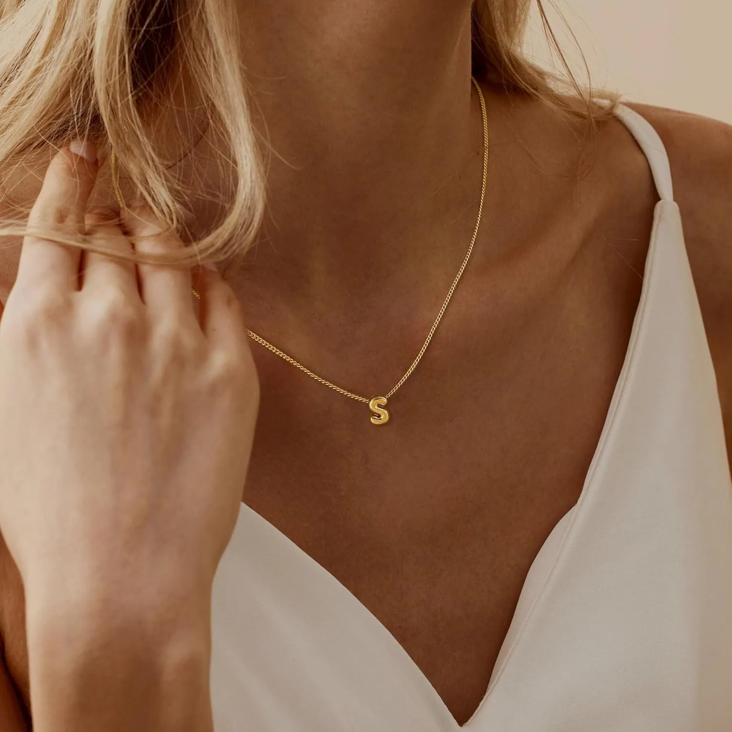 Gold Bubble Letter Necklace for Women,14K Gold Plated Initial Letter Necklace Prendant Name Necklace Dainty Charm Necklace Initial Necklaces for Women Trendy Gold Jewelry Personalized Gifts