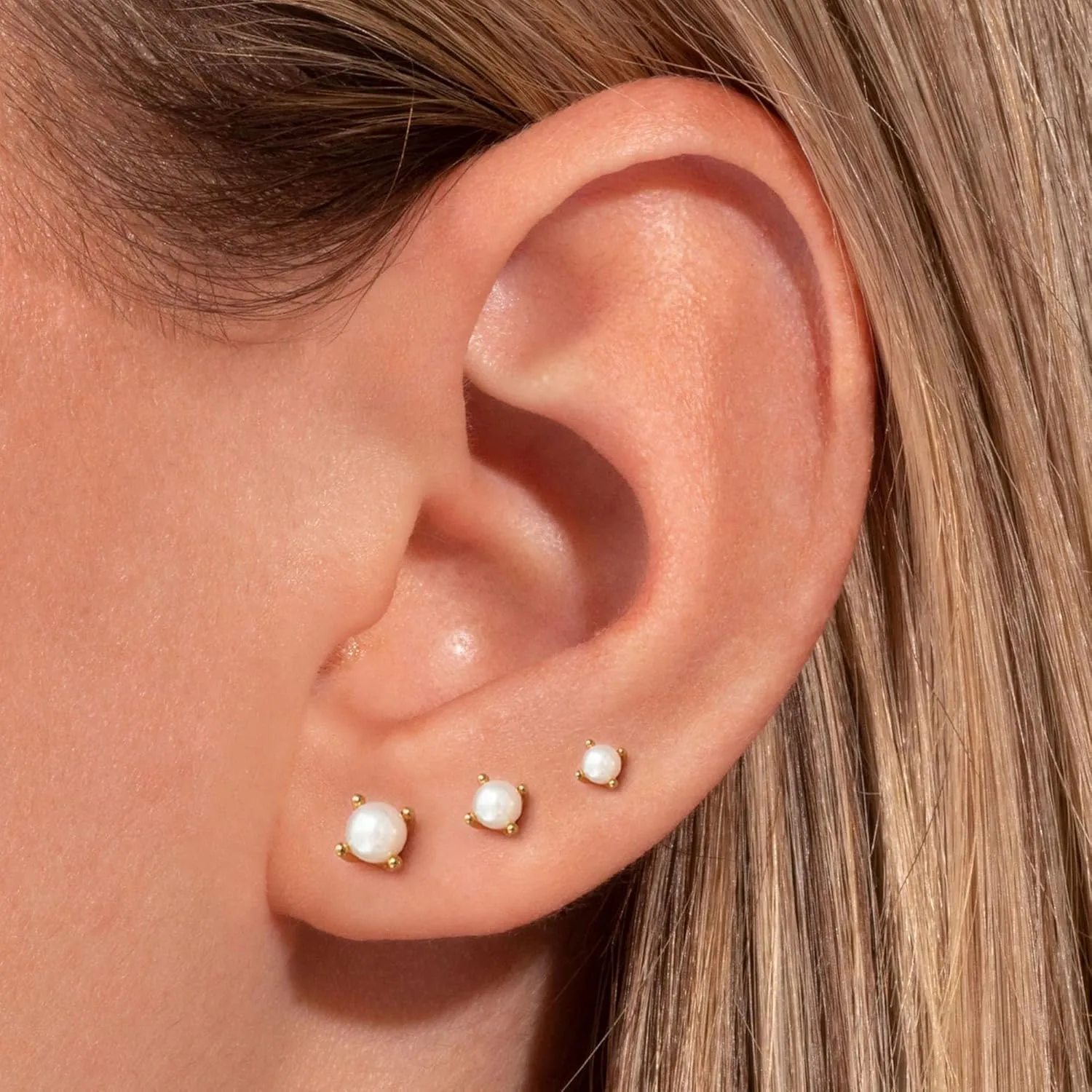 Gold Earrings for Women, 14k Gold Plated Earring Stack Hypoallergenic Pearl Drop Earring Dainty Gold Earrings for Women Trendy Cute Small Huggie Hoop Earring Fashion Womens Jewelry