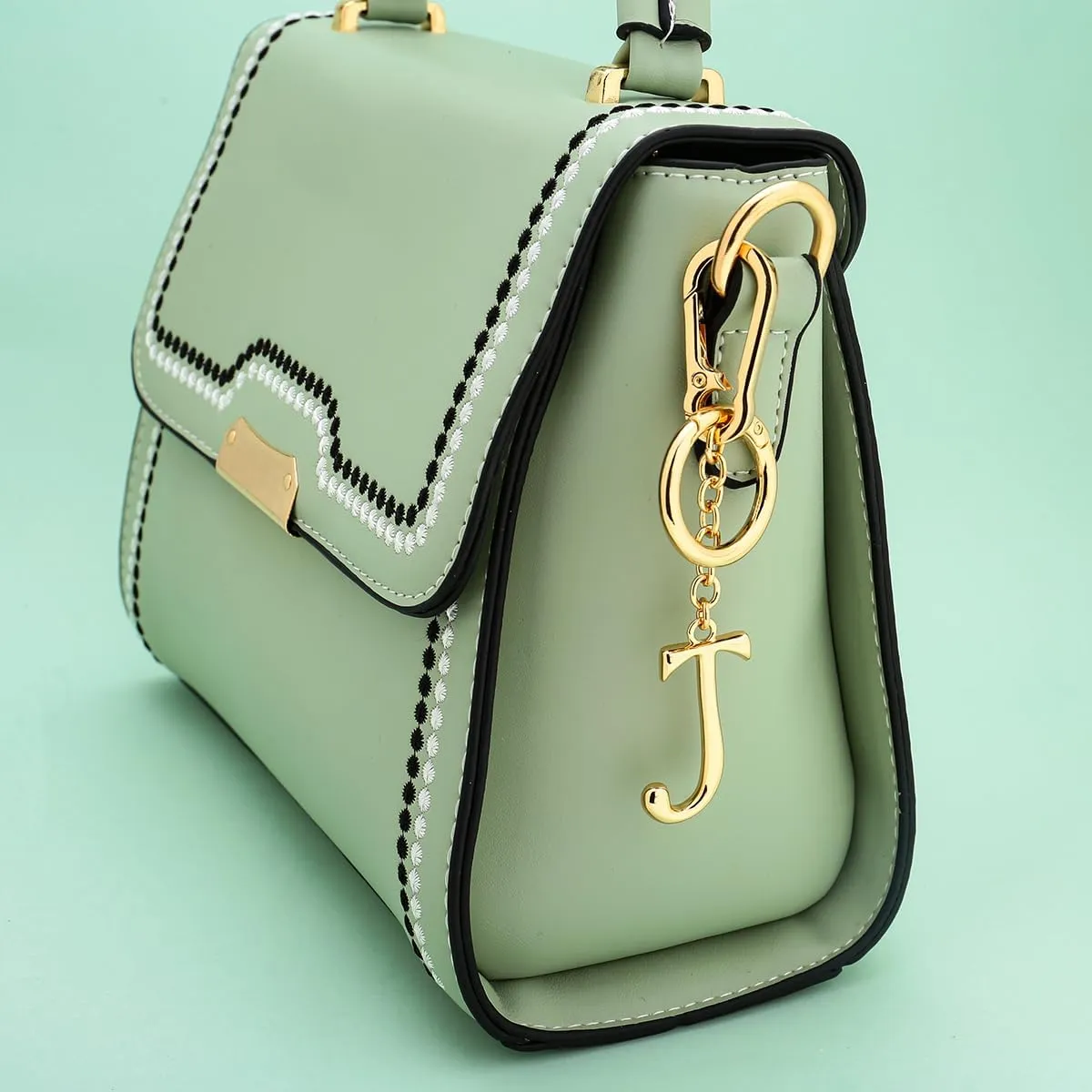 Gold Letter Keychain for Women, Initial A-Z Enamel Bag Charm Fashion Cute Keychain for Handbag Accessories Gifts
