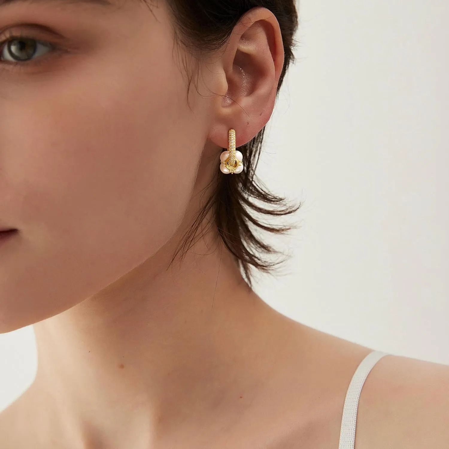 Gold Pearl Earrings for Women Trendy, 14K Gold Plated Dangle Drop Earrings Dainty Non Tarnish Cubic Zirconia Earrings Hanging Hypoallergenic Gold Jewelry for Women Romantic Valentines Gifts