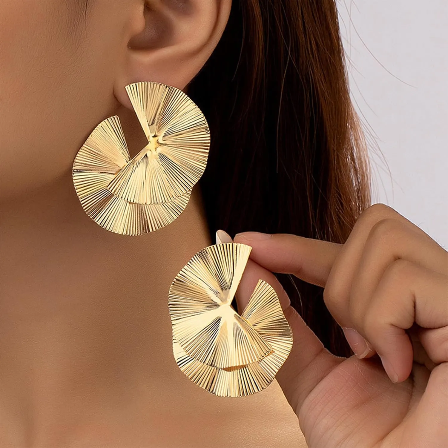 Gold Statement Earrings for Women Chunky Silver Earrings Big Gold Dangle Earrings for Women Vintage Geometri Earrings Chunky Gold Jewelry