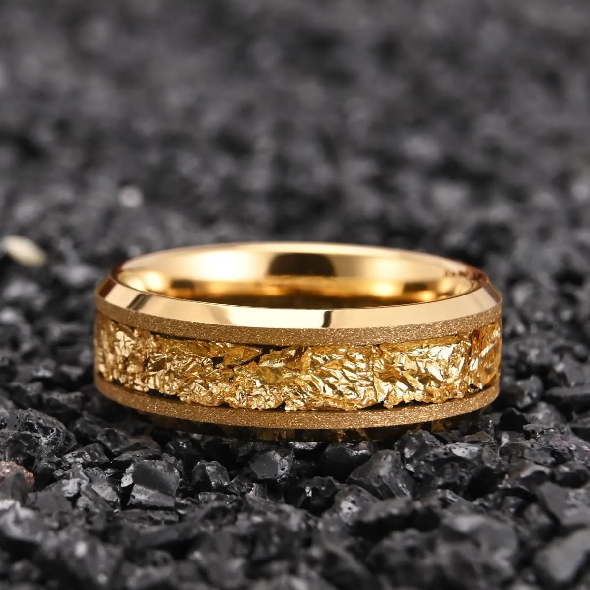 Golden Tungsten Carbide Rings for Men and Women 8mm Frosted Inlaid Gold Foil Men's Engagement Wedding Bands Fashion Luxury