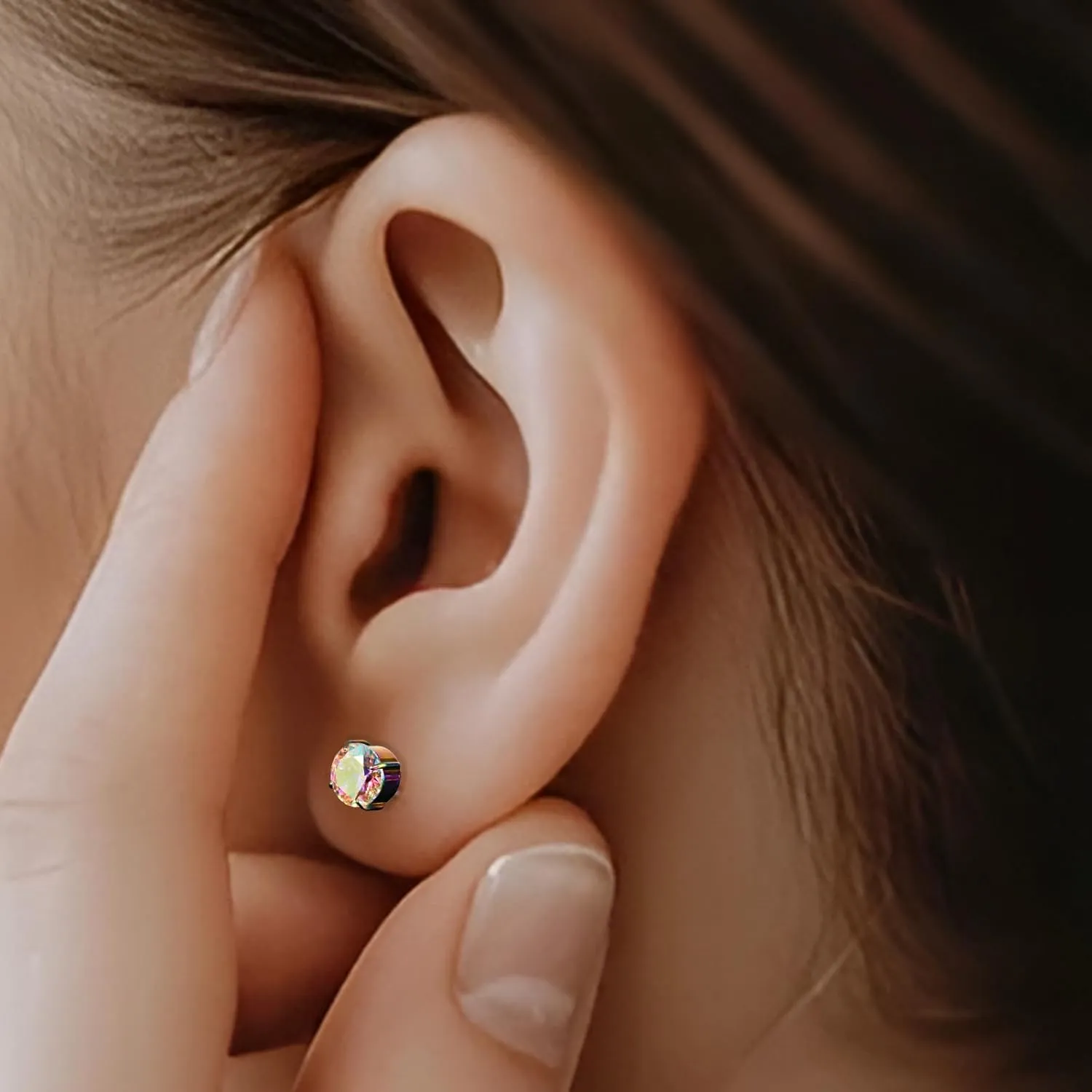 Hopply Hypoallergenic G23 Pure Titanium Earrings, 20G Implant Grade Flatback 5A Cubic Zirconia Earrings Studs, Suitable for Women Men Sensitive Ears Jewelry Gift