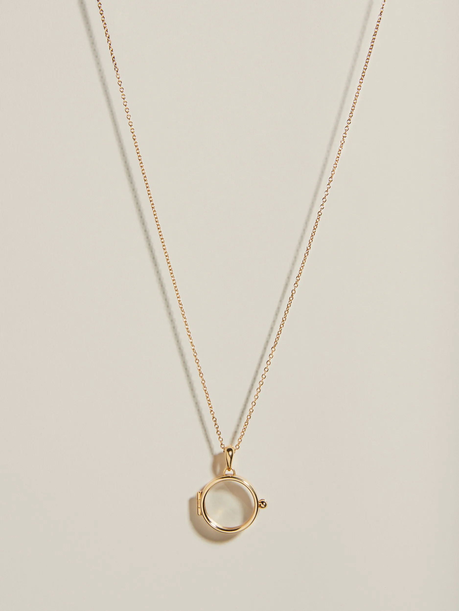 J. Hannah Era Locket in 14k Yellow Gold