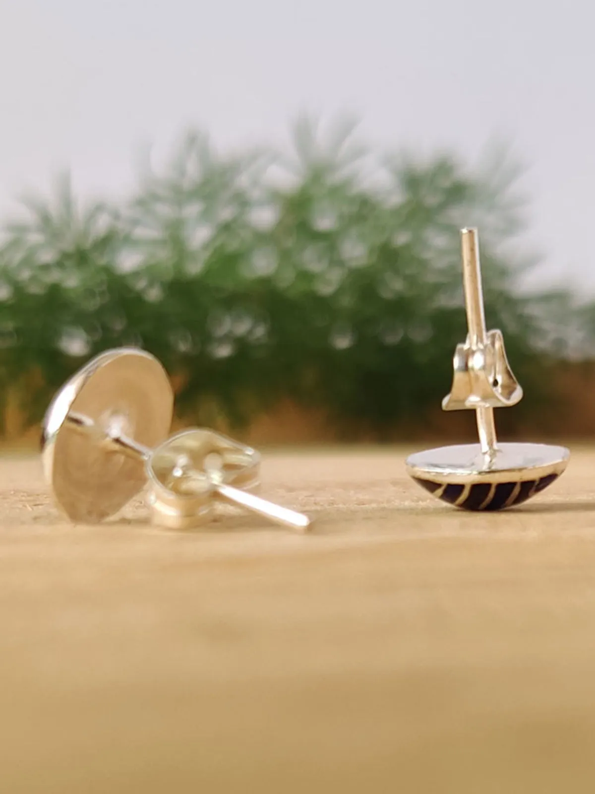 MEENAKARI Small Checks Studs