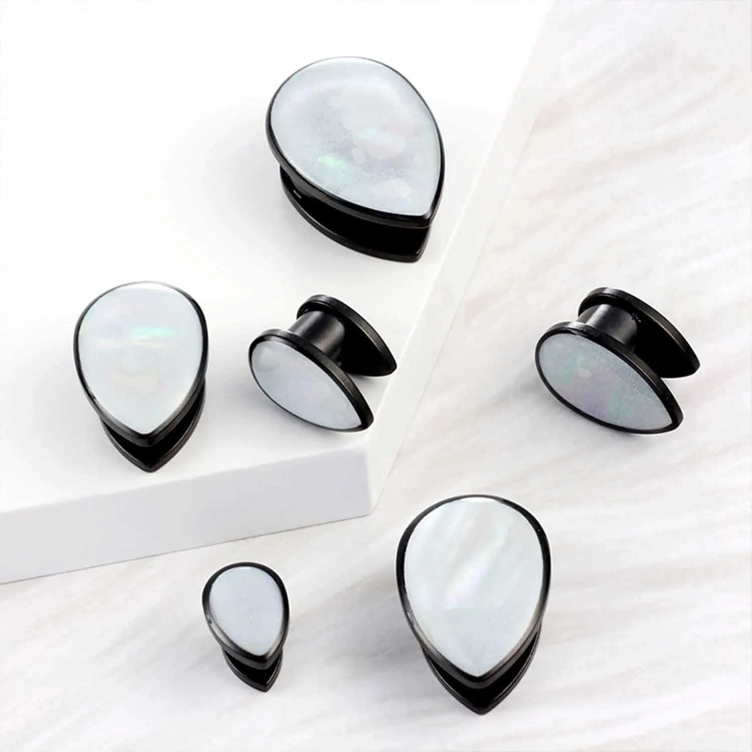 Mens Ear Gauges Plugs, Stainless Steel Tunnels for Ears Women Teardrop Shape with Shell Pierced Earrings for Women 2pcs