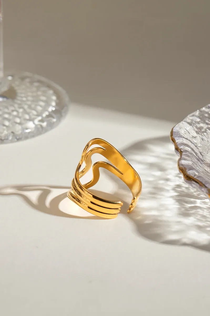 Minimalist Ripple Irregular Open Ring