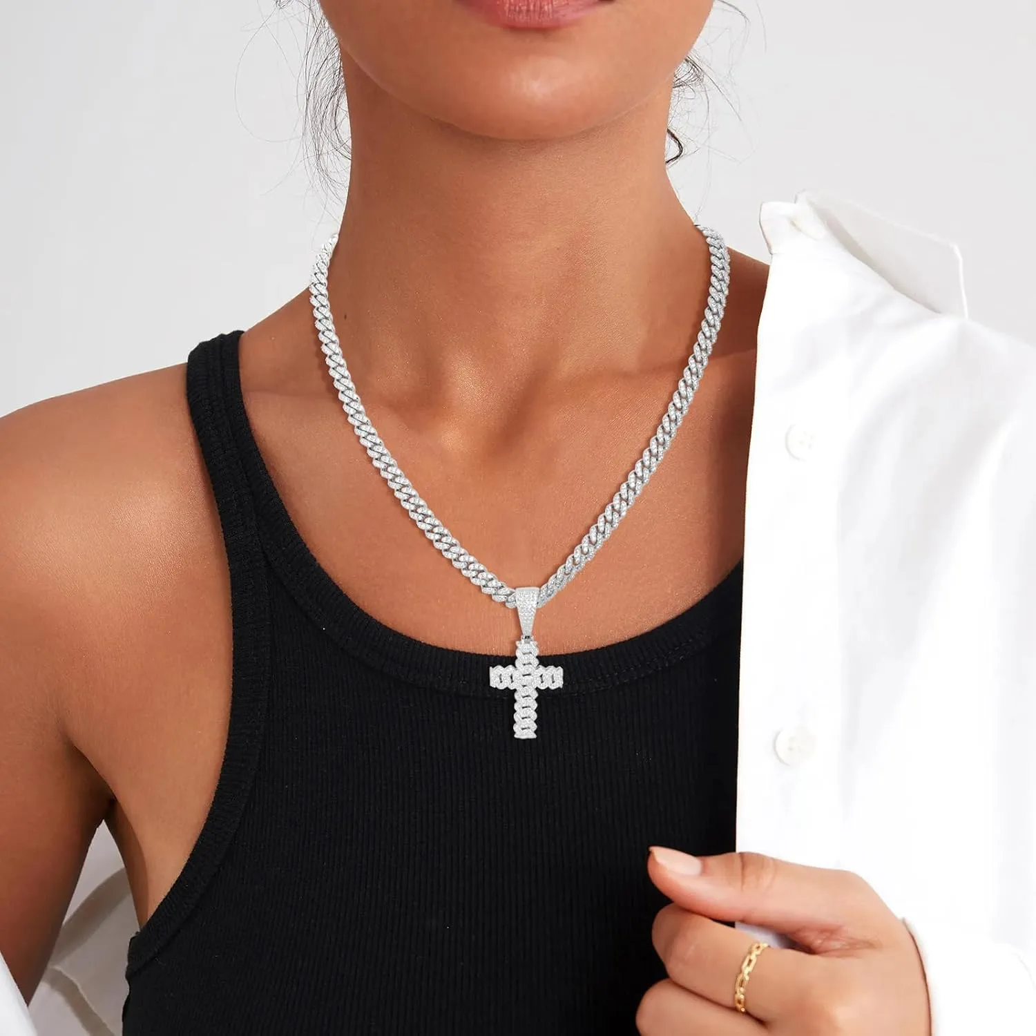 Moissanite Cross Necklace 2.7 Carat Iced Out Moissanite Cross Pendant 925 Sterling Silver Cross Chain Necklace D Color VVS1 18k Gold Plated Christian Pendant