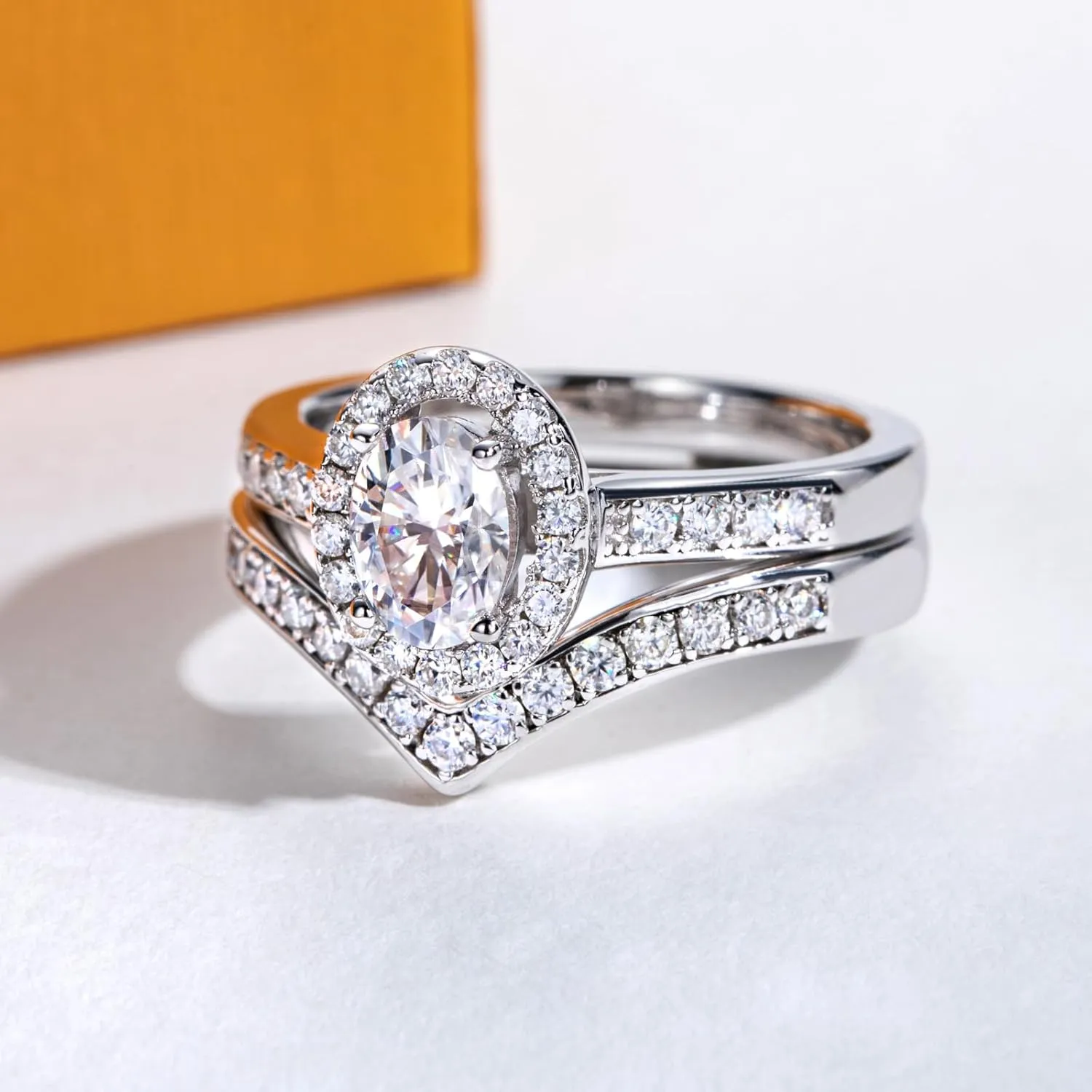 Moissanite Engagement Rings 1.5/1.65CTTW D Color VVS1 Clarity 925 Sterling Silver Oval Cut Bezel Wedding Promise Anniversary Rings Set for Women with Certificate