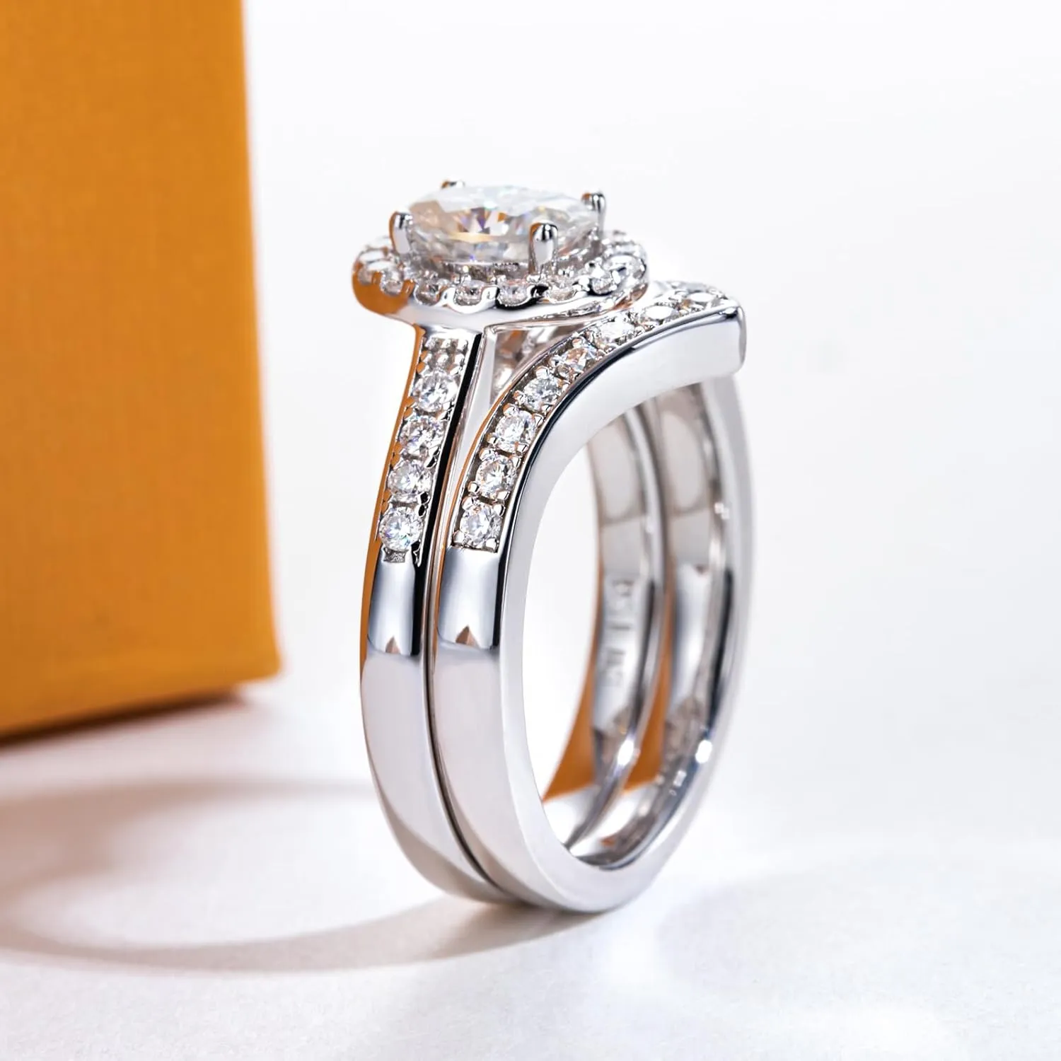 Moissanite Engagement Rings 1.5/1.65CTTW D Color VVS1 Clarity 925 Sterling Silver Oval Cut Bezel Wedding Promise Anniversary Rings Set for Women with Certificate