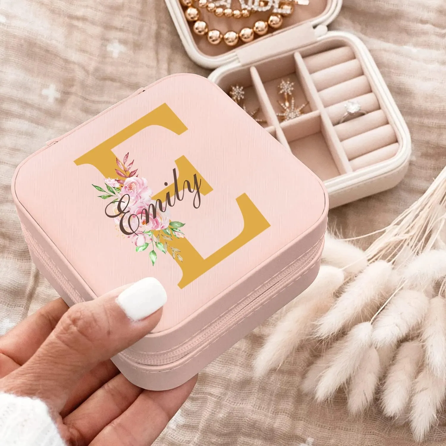 Personalized Jewelry Box for Women, Custom Travel Jewelry Case with Name and Birth Flower, Leather Jewelry Box for Rings, Earrings, Necklaces, Personalized Gifts for Women