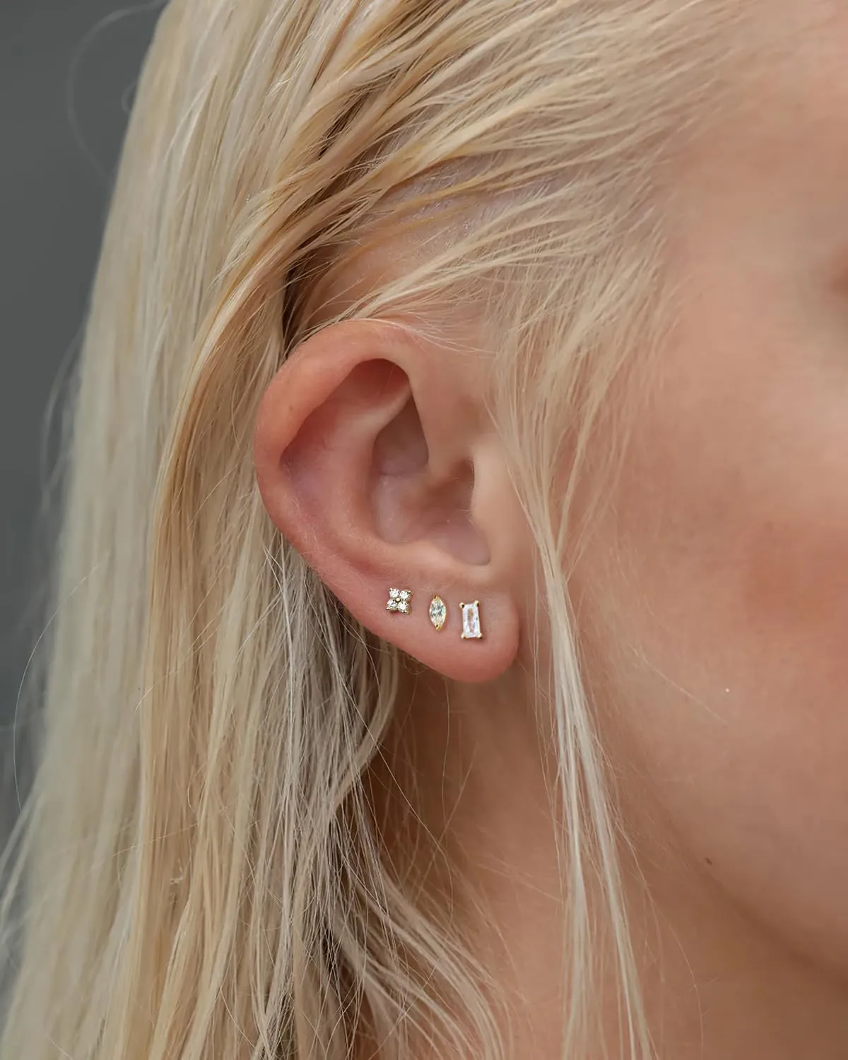 Push-in Flat Back Earrings, Hypoallergenic 14K Gold Plated Princess Cut Cubic Zirconia Stud Earrings Square CZ Studs | Cartilage Earring | Tragus Helix Piercing Jewelry | Threadless Push in Flatback Nap Earrings for Women Men
