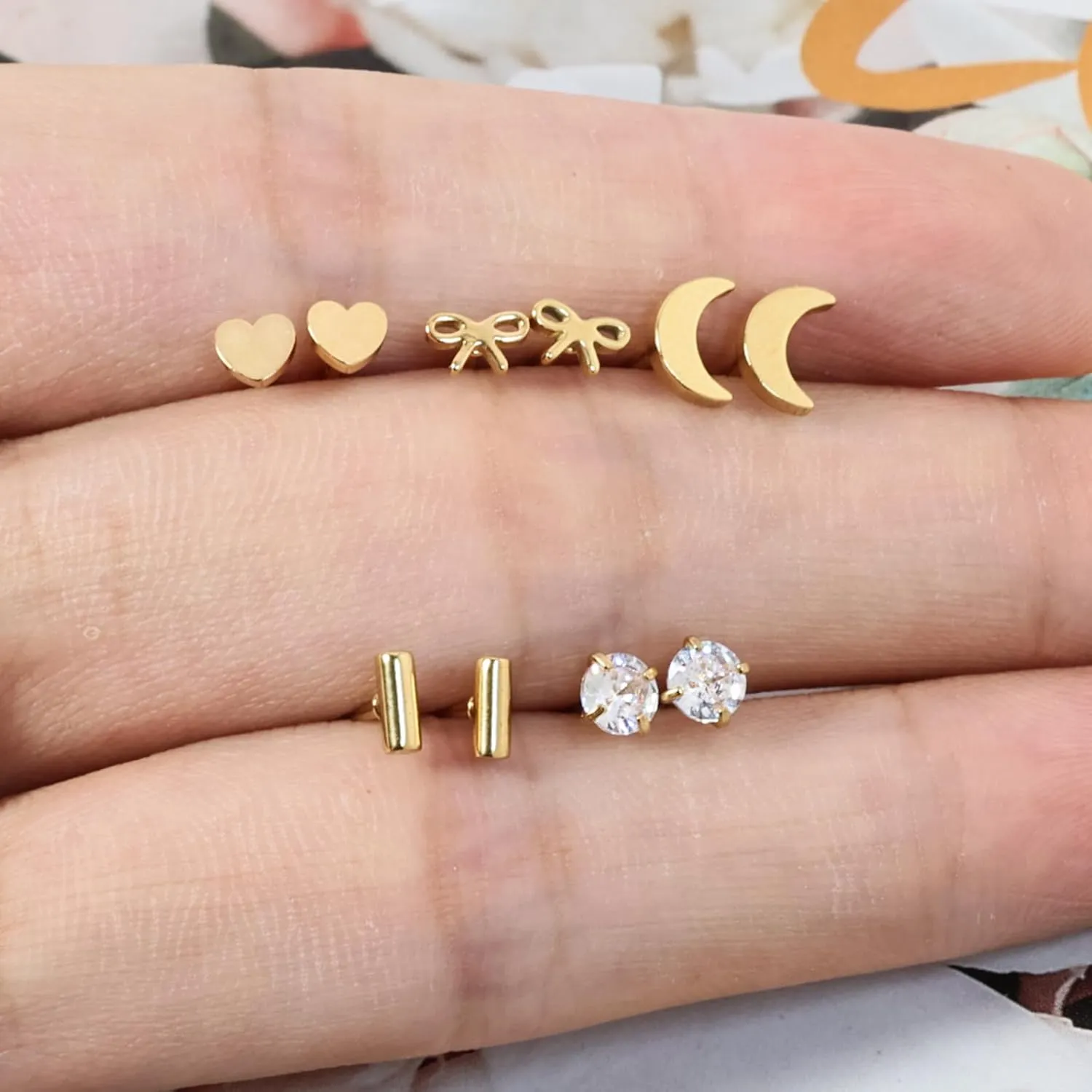 Screw Back Earrings for Women,14K Gold Flat Back Stud Earrings Hypoallergenic Surgical Steel Small CZ Stud Heart Bar Bow Cartilage Earring Set for Tragus Helix Multiple Piercing