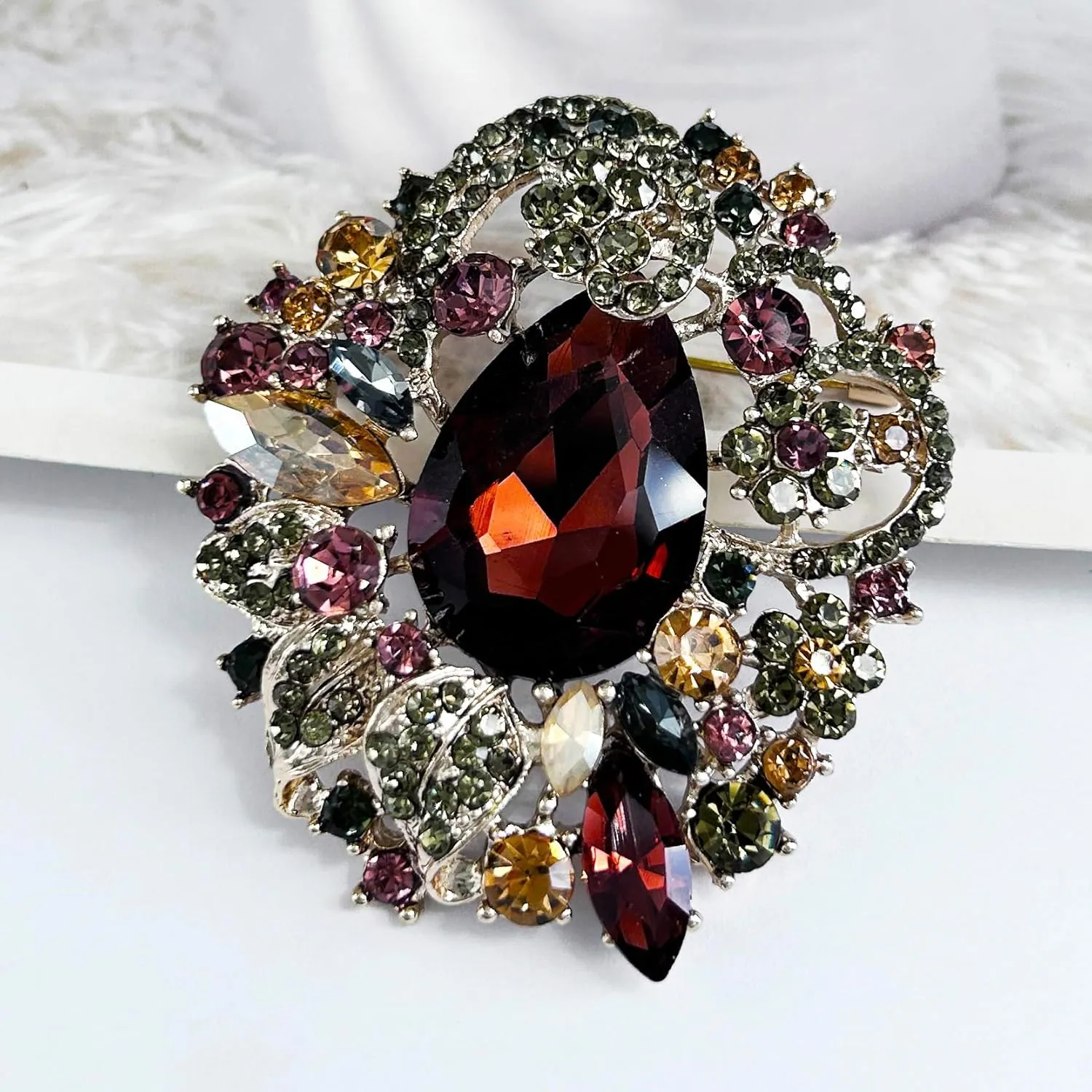 SELOVO Leaf Flower Vine Brooch Pendant Pin for Women Jewelry Scarf Accessory