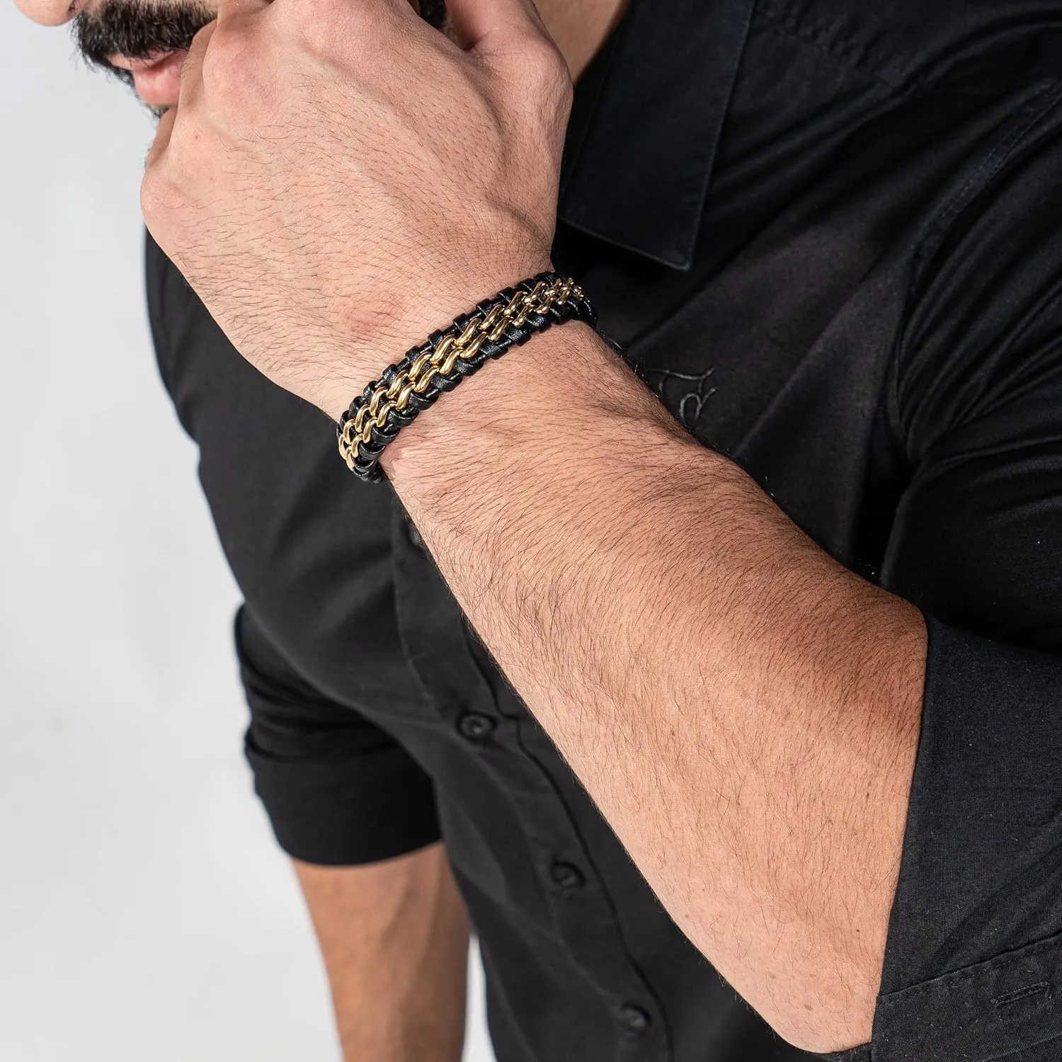 SERASAR | Premium Genuine Leather Bracelet [Steel] for Men in Black | Magnetic Stainless Steel Clasp in Black, Silver and Gold | Exclusive Jewellery Box | Great Gift Idea
