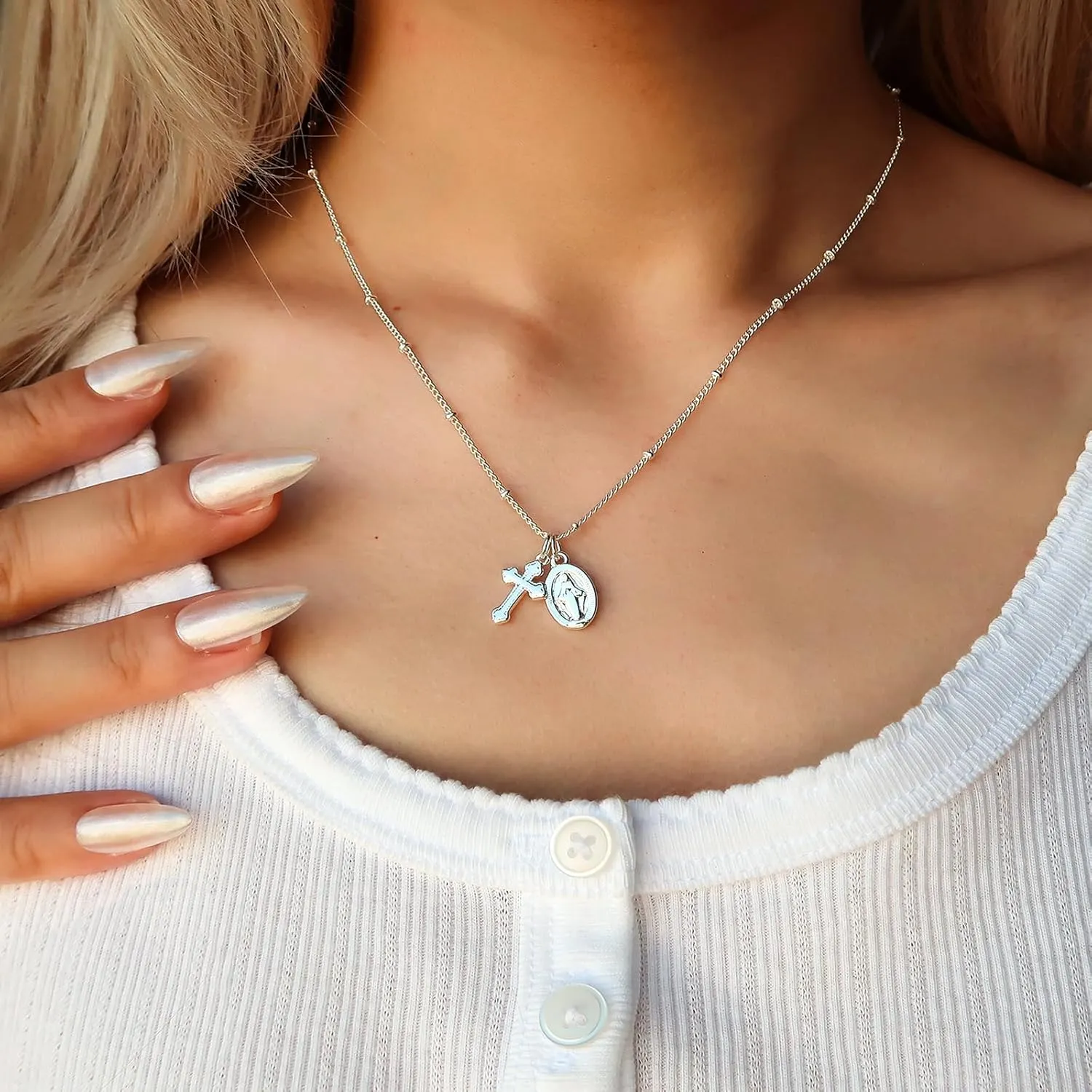 Small Cross Necklace for Women Dainty 14K Gold Silver Plated Cross Pendant Necklace Everyday Simple Cross Charm Choker Minimalist Religious Jewelry Cute Trendy Gifts