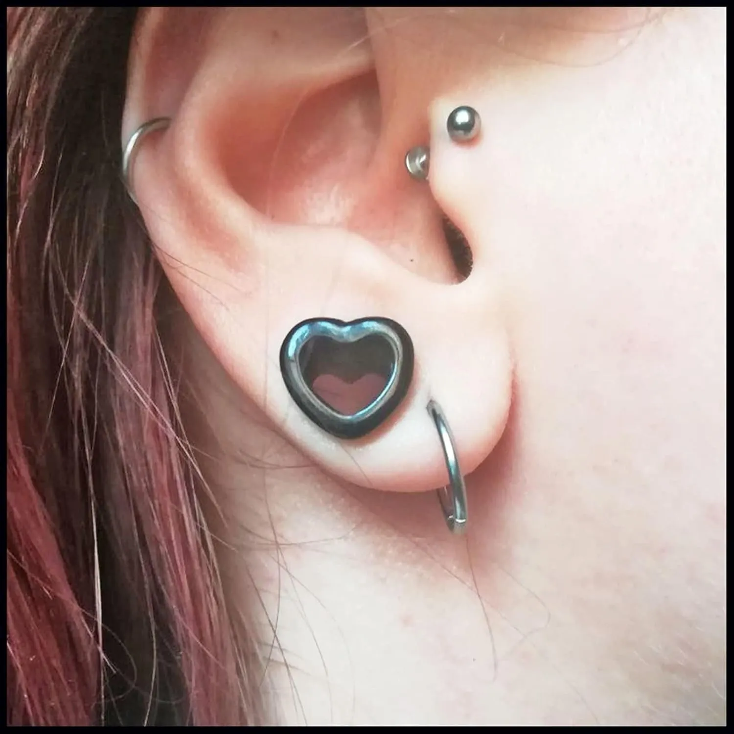 Tunnels for Ears, Gauges for Ears Acrylic Double Flared Heart Shape Pierced Earrings for Women 2pcs