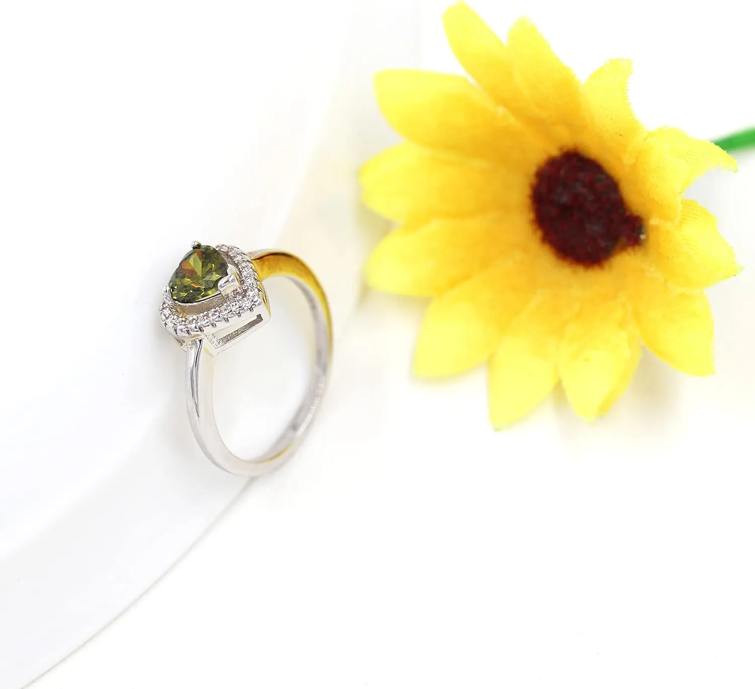 Uloveido Platinum Plated Crystal Love Heart Solitaire Wedding Promise Rings Valentines Gifts for Women Female Y3130
