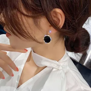 YienDoo Geometric Round Crystal Dangle Earrings Vintage Black Disc Drop Earrings Wedding Rhinestone Circle Earrings Statement Crystal Stud Sparkly Prom Earrings Jewelry for Women and Girls