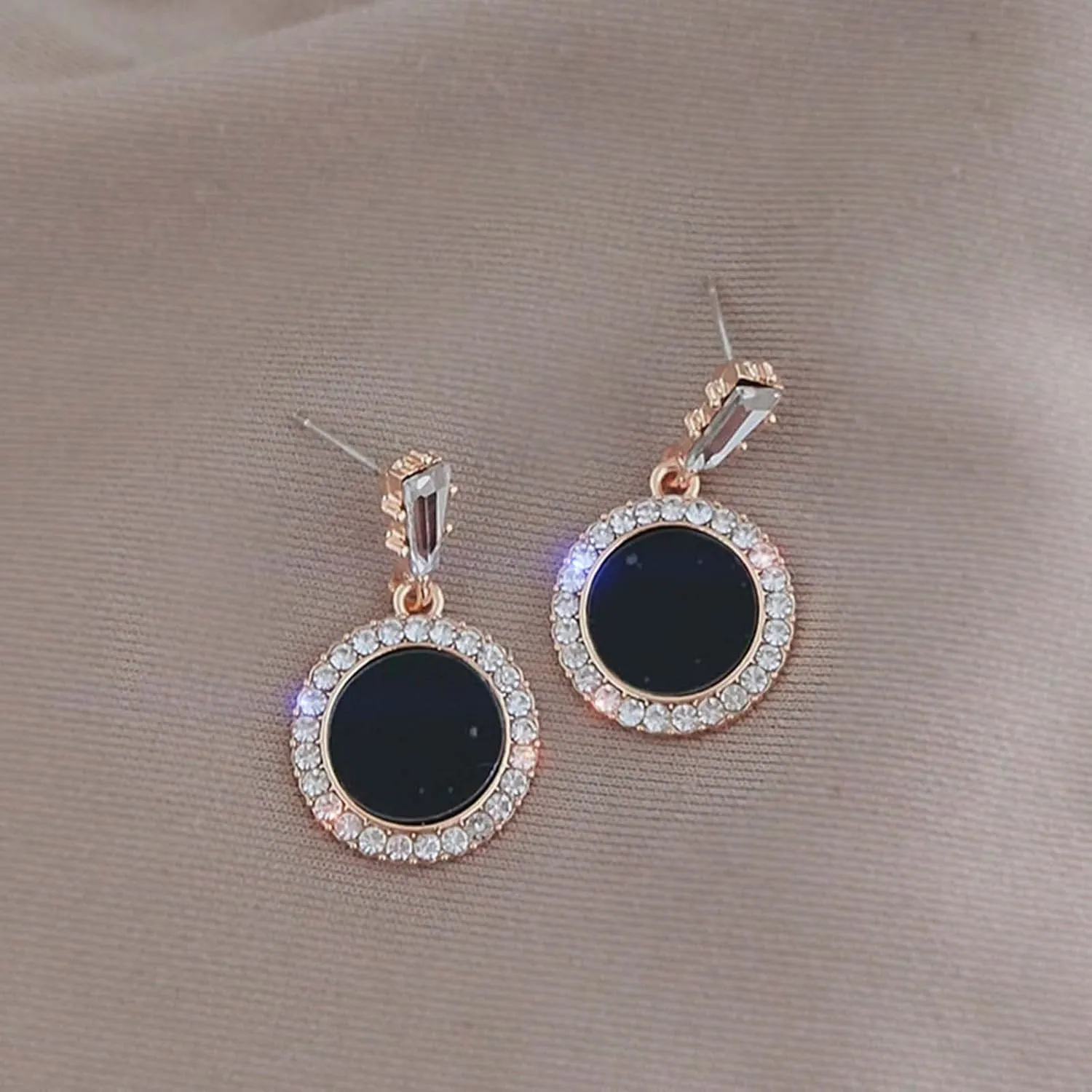 YienDoo Geometric Round Crystal Dangle Earrings Vintage Black Disc Drop Earrings Wedding Rhinestone Circle Earrings Statement Crystal Stud Sparkly Prom Earrings Jewelry for Women and Girls