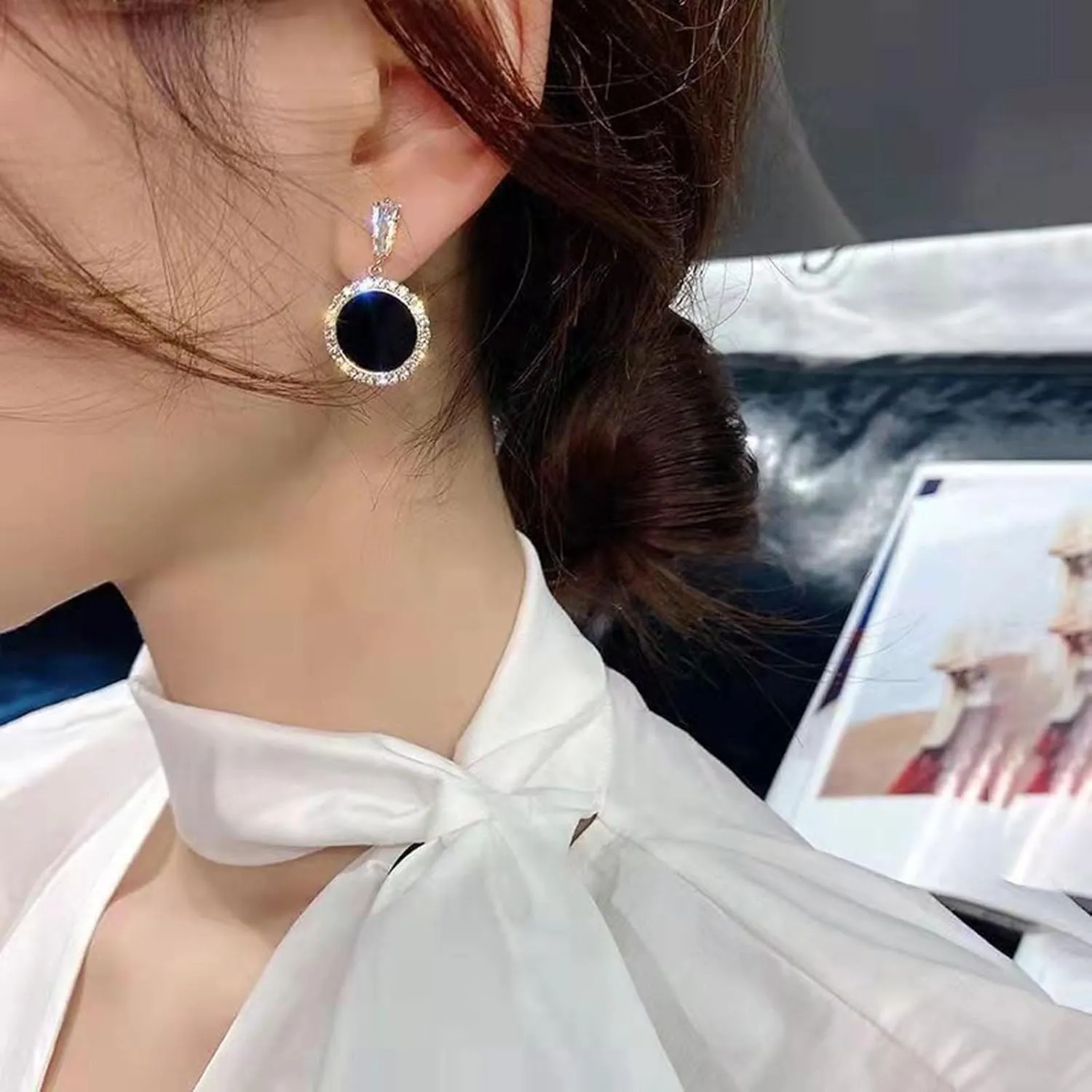 YienDoo Geometric Round Crystal Dangle Earrings Vintage Black Disc Drop Earrings Wedding Rhinestone Circle Earrings Statement Crystal Stud Sparkly Prom Earrings Jewelry for Women and Girls